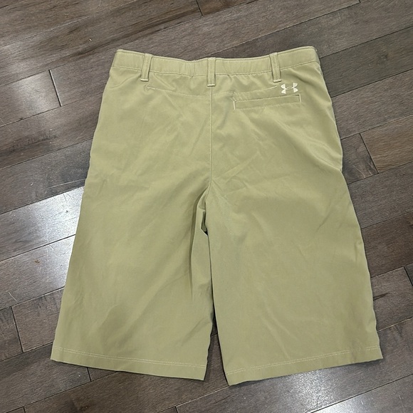 Under Armour boys youth XL YXL long khaki shorts golf - Picture 4 of 4